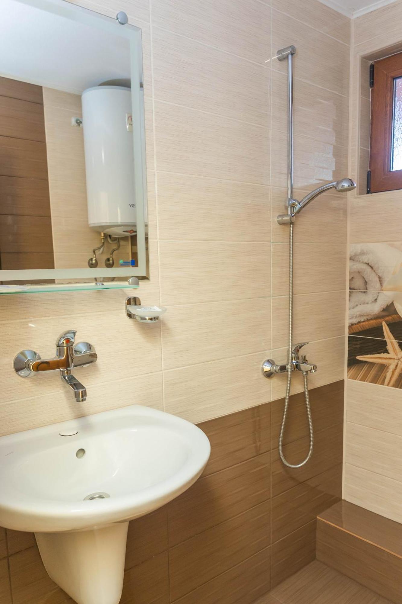 Къща За Гости Кати Kiten  Extérieur photo
